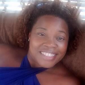 Meet your Posher, Monique